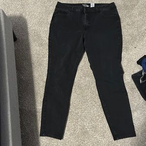 Time and tru black skinny jeans